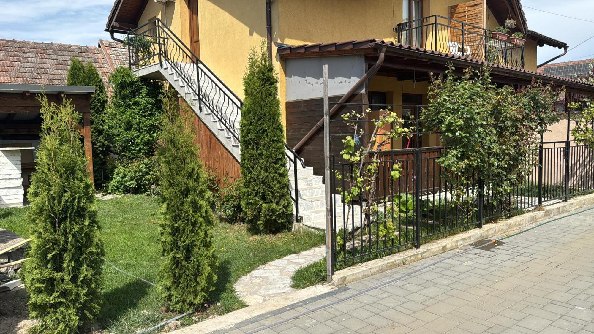 Casa Smarald Turda Noua Hotel Exterior photo